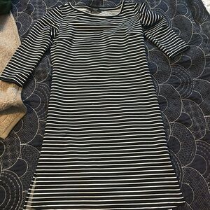 Chic Black and White Striped Long Sleeve Dress